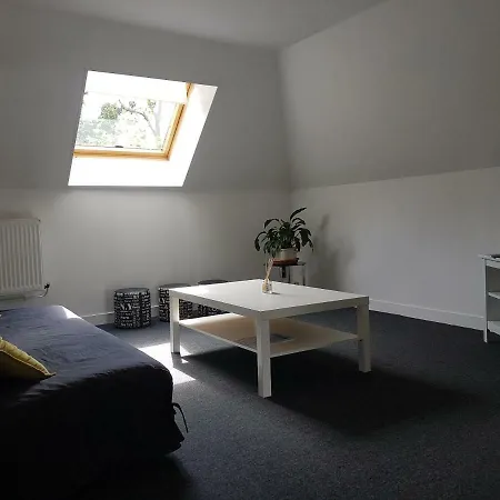 Dans Grande Demeure Au Calme Apartament